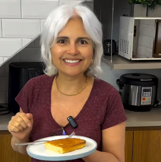 Bolo de Coco Sem Farinha: Testei a Receita Viral do Instagram 🥥